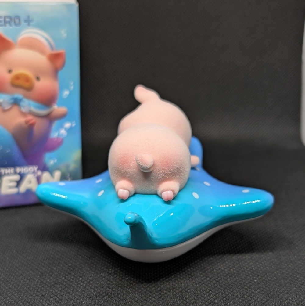 Lulu The Piggy Ocean Stingray - Picture 5 of 6